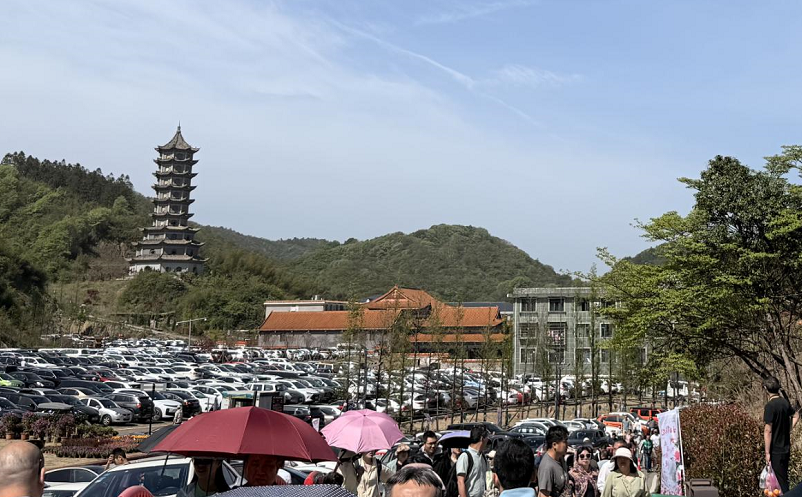五一大圍山森林公園迎來客流高峰，易景通票務(wù)系統(tǒng)穩(wěn)定運(yùn)行